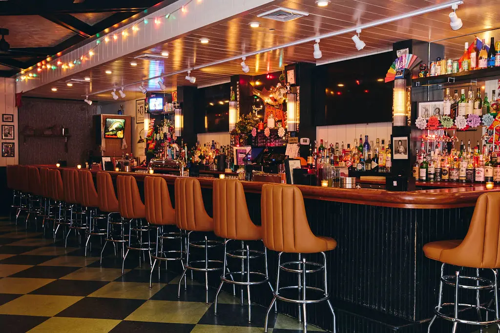 Lou's Athletic Club